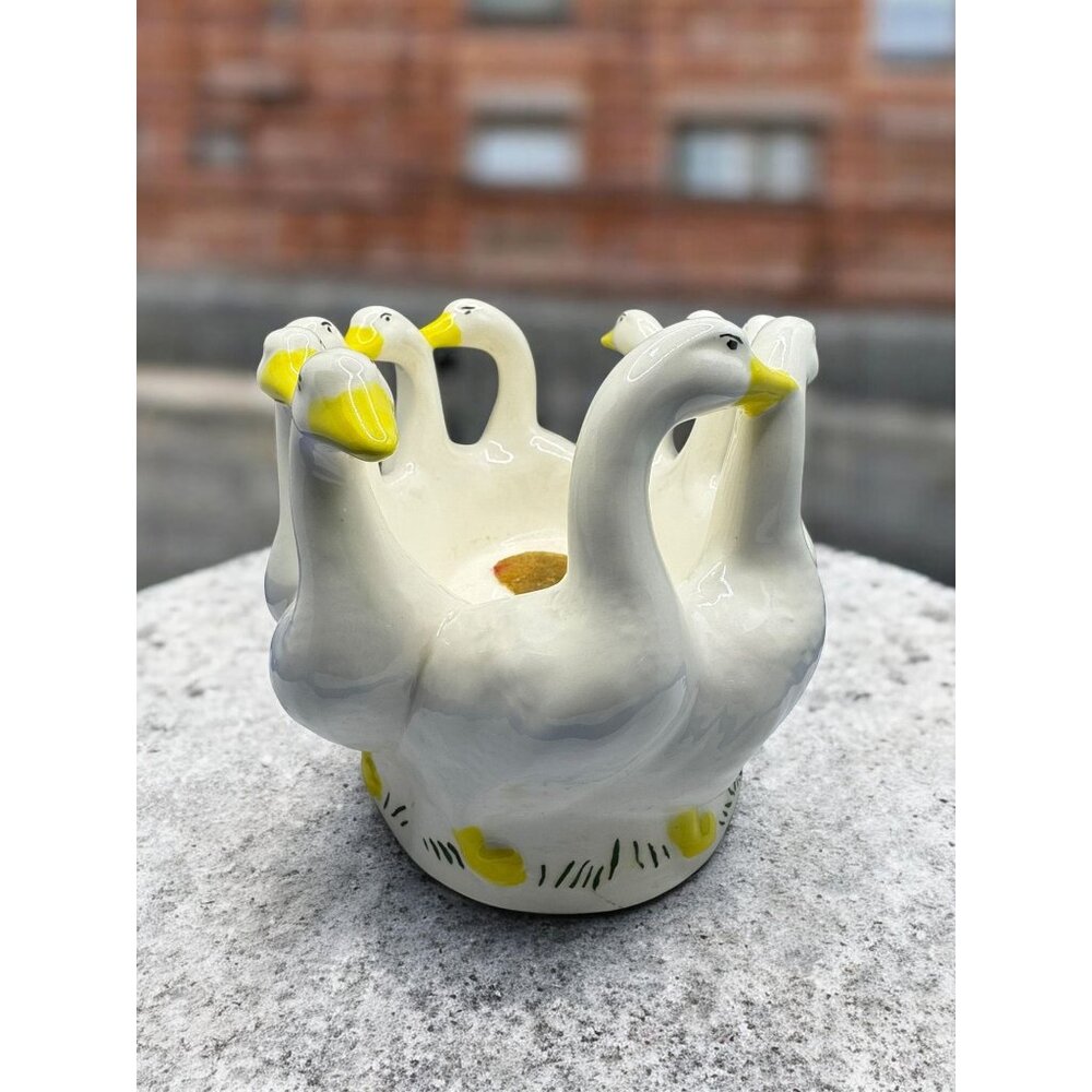Holland Mold Ceramic Geese-Themed Bowl/Vase With Yellow Accents - Picture 7 of 11